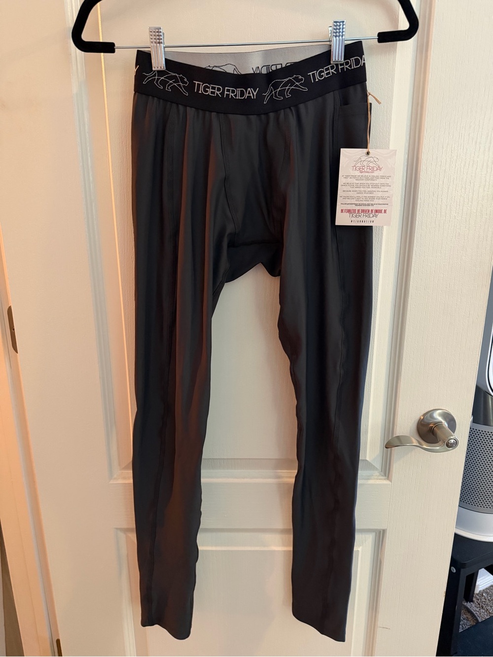 Brand New Tiger Friday, Pocket Logo Leggings